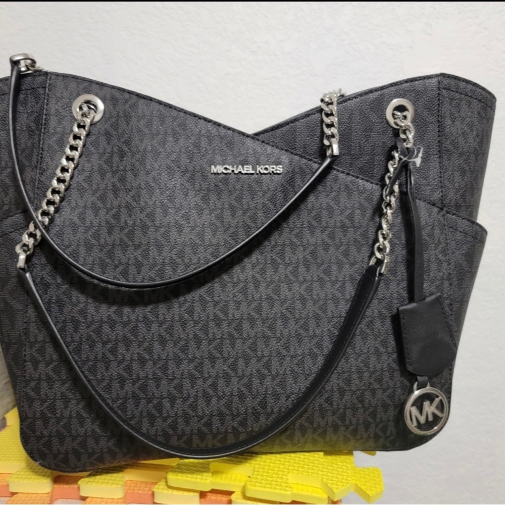 Michael kors purse and wallet